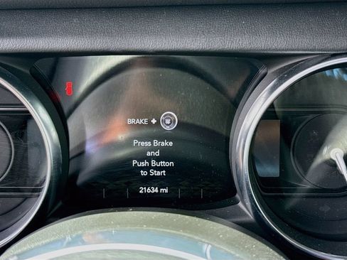 Used 2023 Jeep Wrangler Unlimited Rubicon 4xe AWD/4WD image 13