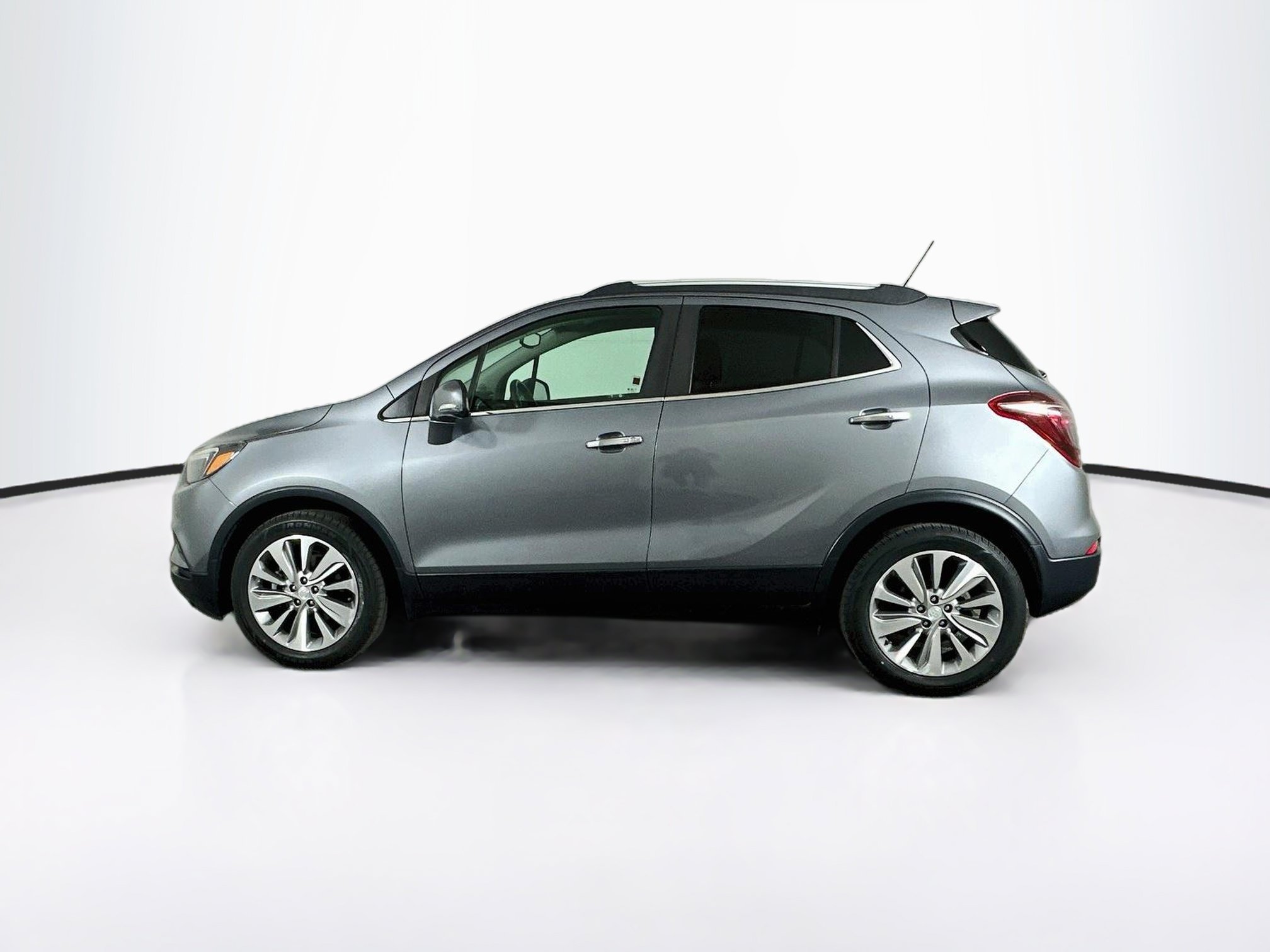 Used 2019 Buick Encore Preferred w/ Safety Package FWD image 4