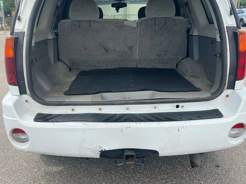 Used 2005 GMC Envoy SLE w/ Sle Preferred Equipment Group image 9