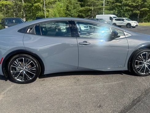 Used 2025 Toyota Prius Limited AWD/4WD image 4