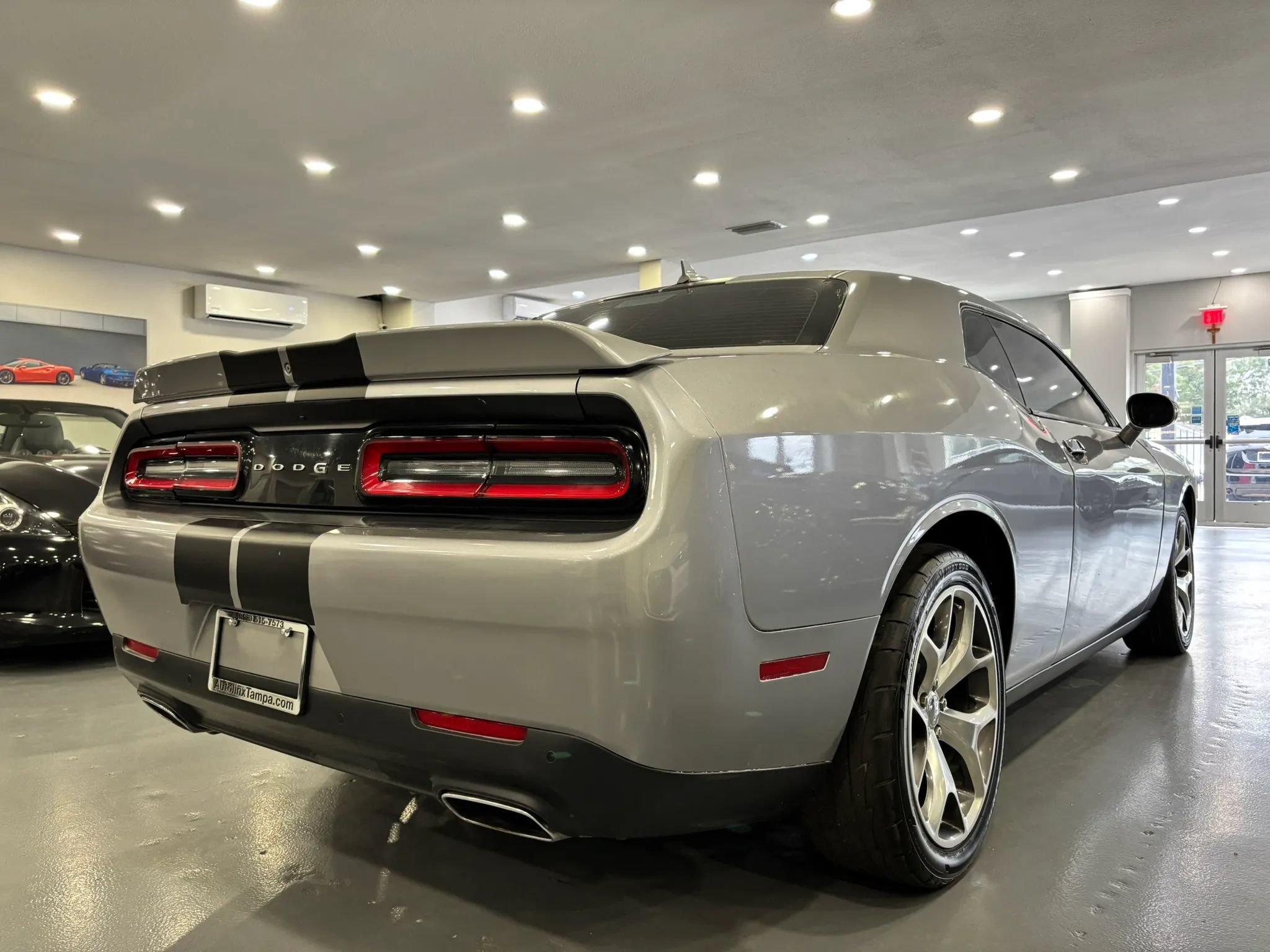 Used 2015 Dodge Challenger SXT Plus RWD image 7