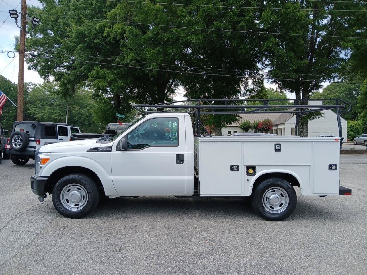 Used 2015 Ford F250 XL RWD image 1