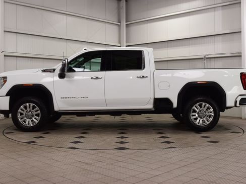 Used 2023 GMC Sierra 3500 Denali image 4