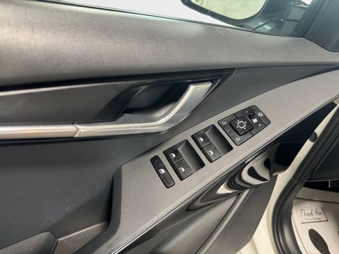 Certified 2023 Kia Niro EX Touring FWD image 14