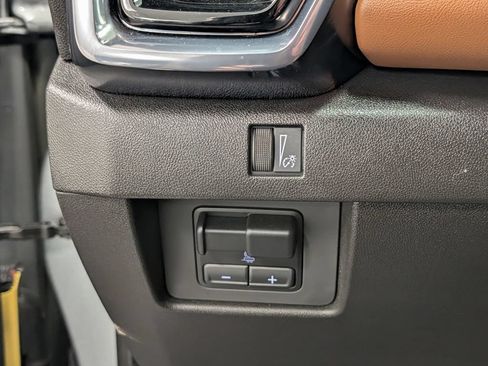 Used 2024 GMC Canyon AT4 w/ Technology Package AWD/4WD image 24