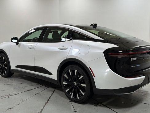 Certified 2026 Toyota Crown Platinum image 7