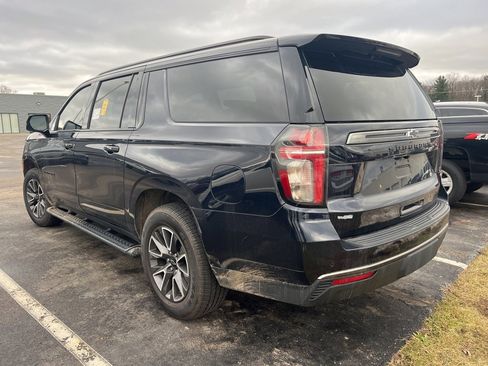 Used 2022 Chevrolet Suburban Z71 image 8