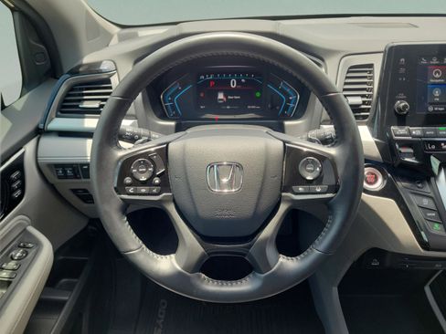 Used 2024 Honda Odyssey Touring image 13
