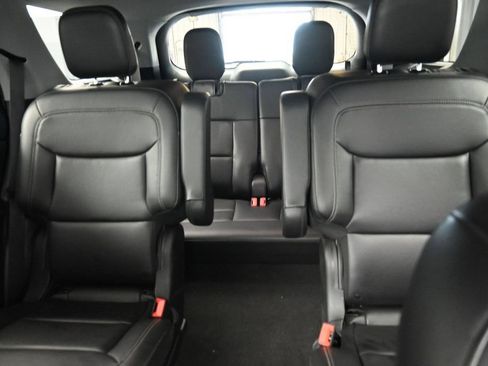Used 2024 Ford Explorer XLT w/ Equipment Group 202A AWD/4WD image 25