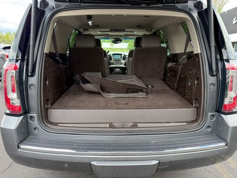 Used 2020 GMC Yukon Denali w/ Denali Ultimate Package AWD/4WD image 38
