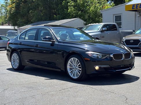 Used 2014 BMW 328i xDrive Sedan AWD/4WD image 2