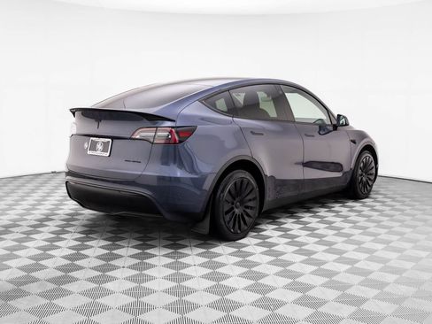 Used 2023 Tesla Model Y Long Range image 6