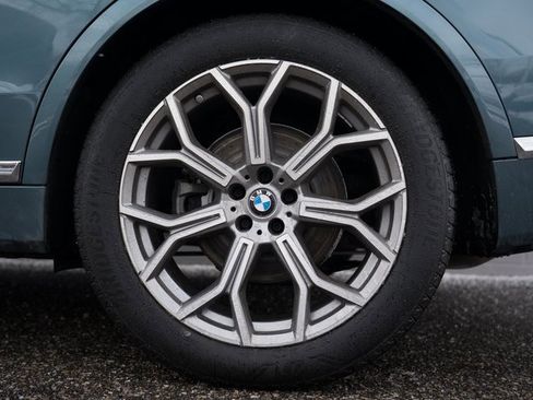 Used 2023 BMW X7 xDrive40i w/ Premium Package image 12