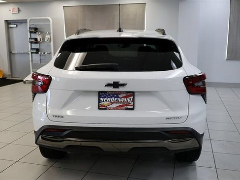New 2026 Chevrolet Trax ACTIV w/ Driver Confidence Package FWD image 5