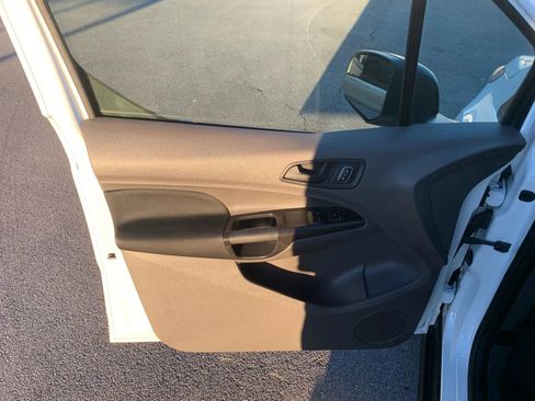 Used 2020 Ford Transit Connect XL image 8