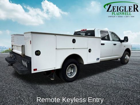 Used 2024 RAM 3500 Tradesman w/ Chrome Appearance Group AWD/4WD image 6