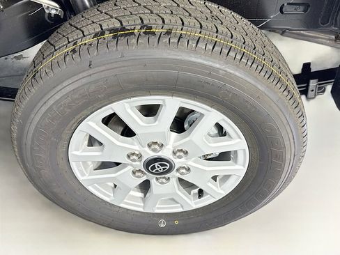 New 2026 Toyota Tacoma SR image 31