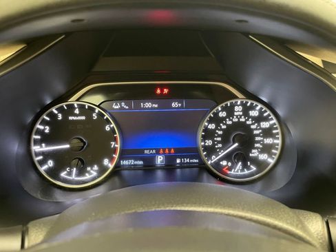 Used 2024 Nissan Murano SL FWD image 13