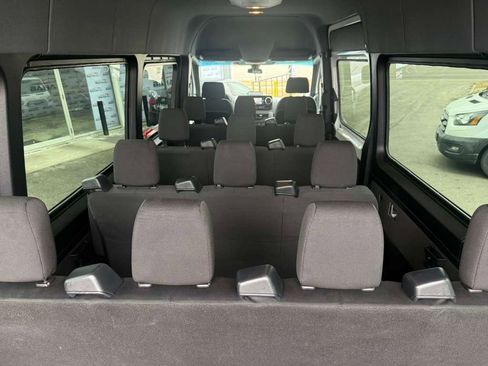 Used 2025 Mercedes-Benz Sprinter 2500 image 50