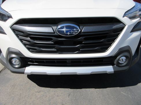 Used 2023 Subaru Outback Limited XT AWD/4WD image 16