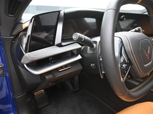 Used 2026 Chevrolet Corvette Stingray Preferred Cpe RWD image 18