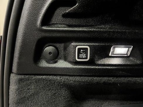 Used 2021 Jeep Grand Cherokee L Summit image 24