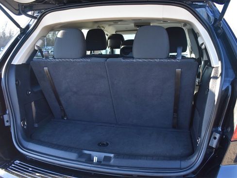 Used 2020 Dodge Journey SE w/ SE Popular Equipment Group image 19