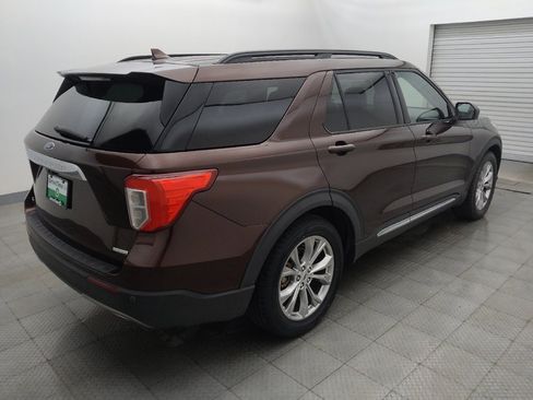 Used 2020 Ford Explorer XLT w/ Equipment Group 202A RWD image 9