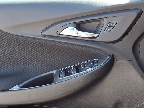 Used 2025 Chevrolet Malibu LT image 16