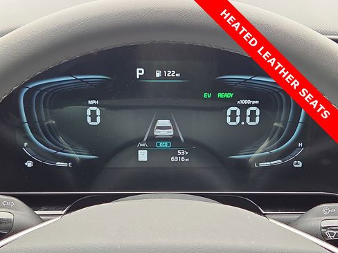 Used 2025 Kia Niro EX image 23