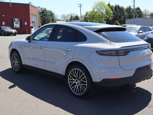 Used 2023 Porsche Cayenne Platinum Edition AWD/4WD image 7