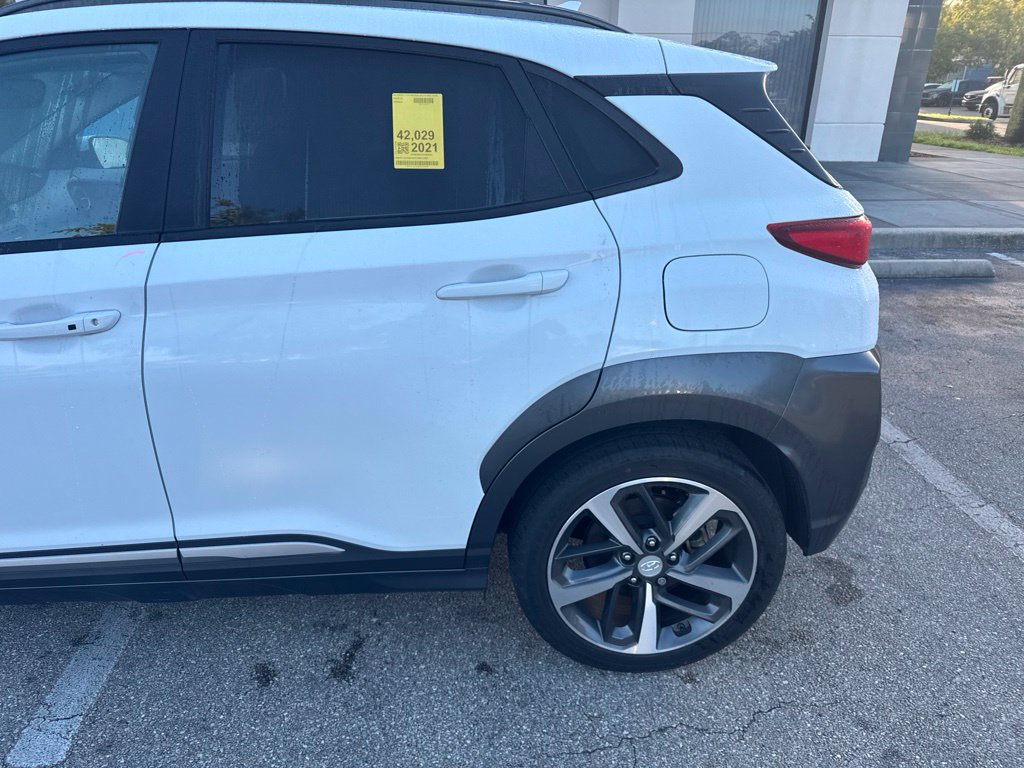 Used 2021 Hyundai Kona Limited FWD image 6