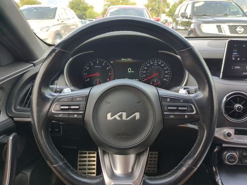 Used 2022 Kia Stinger GT2 RWD image 19
