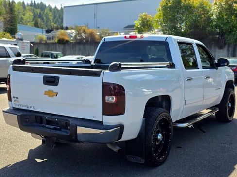 Used 2011 Chevrolet Silverado 1500 LT AWD/4WD image 8