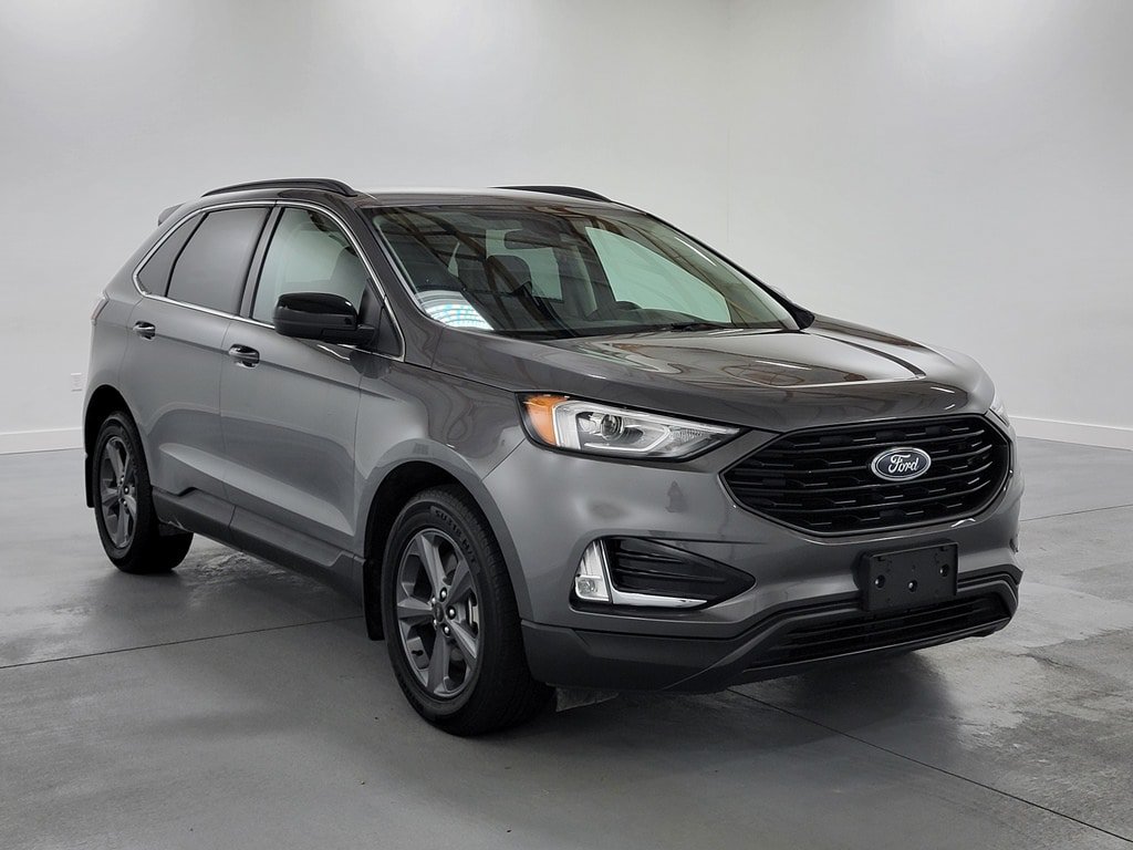 Used 2022 Ford Edge SEL w/ Sport Appearance Package AWD/4WD image 2