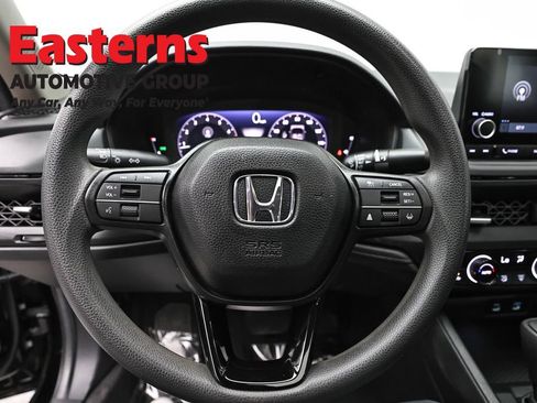 Used 2025 Honda Accord SE image 10