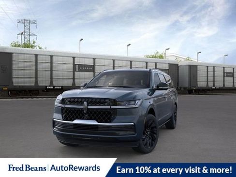 New 2025 Lincoln Navigator L Reserve w/ Jet Appearance Package image 2