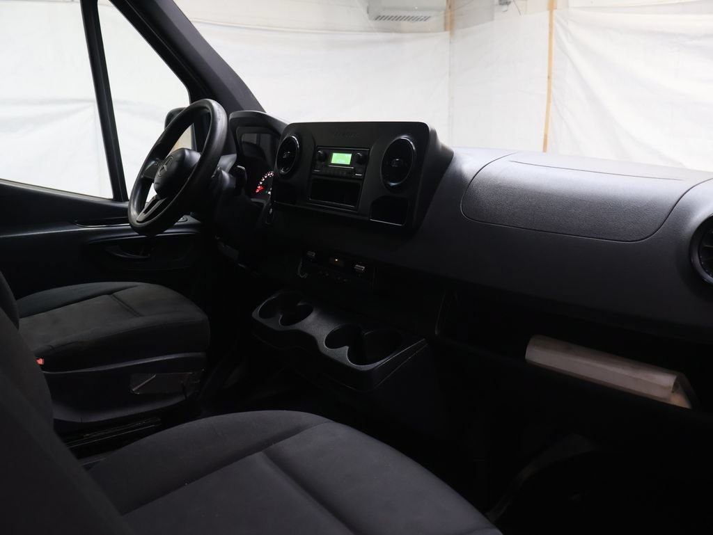 Used 2019 Mercedes-Benz Sprinter 170 image 10