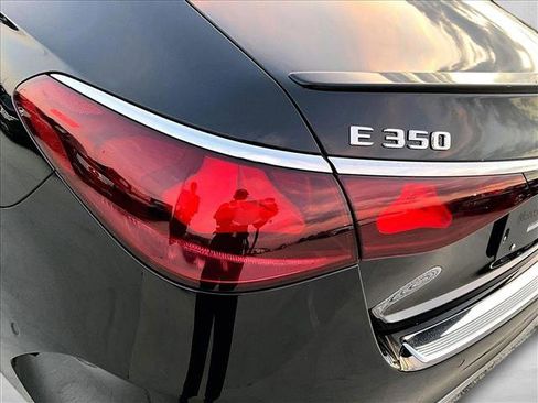New 2026 Mercedes-Benz E 350 4MATIC Sedan image 27