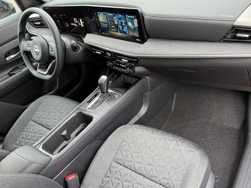 New 2026 Nissan Kicks SV image 14