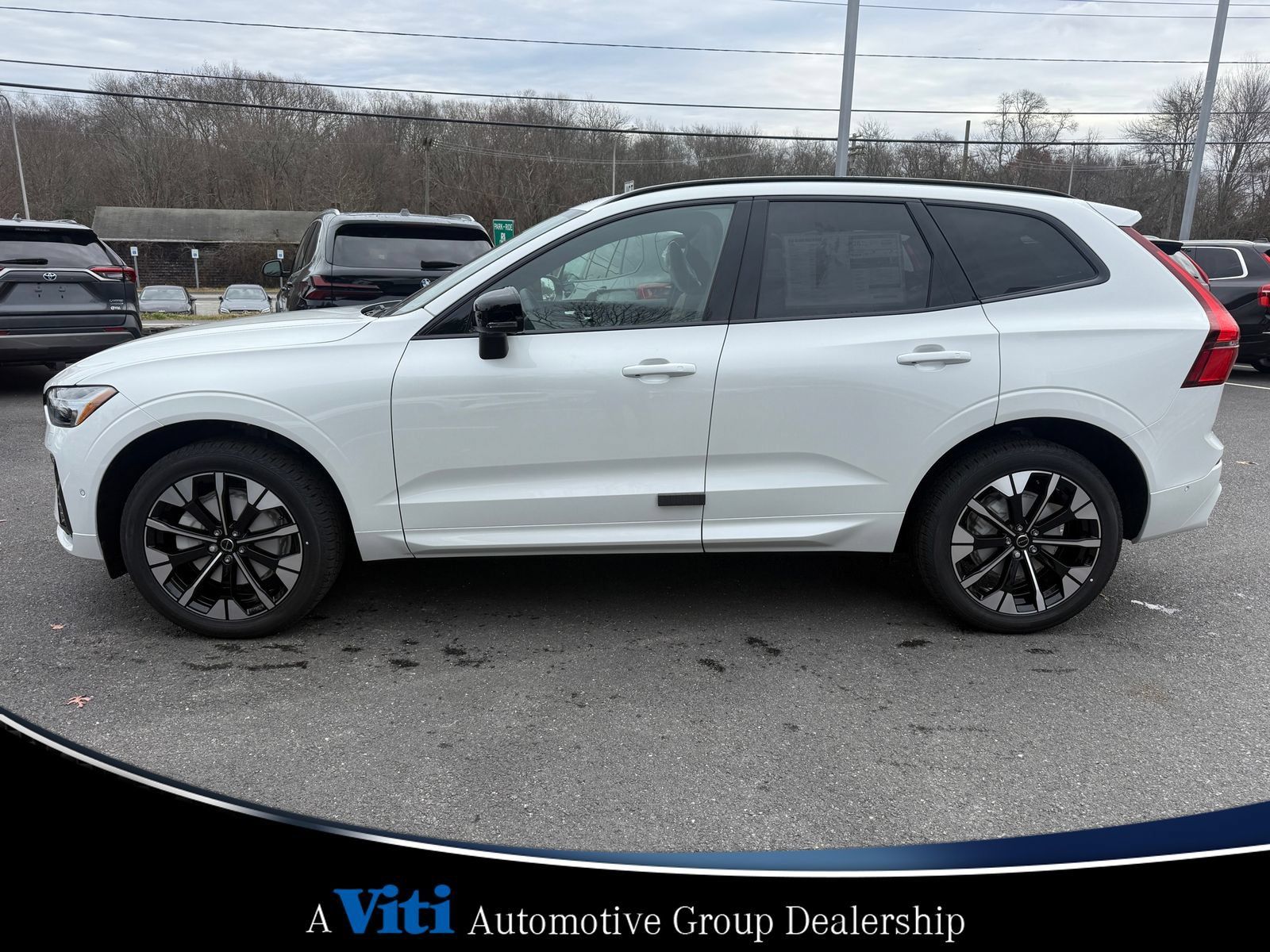 Used 2026 Volvo XC60 B5 Plus w/ Protection Package Premier AWD/4WD image 5