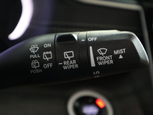 New 2025 Jeep Grand Cherokee L Limited w/ Luxury Tech Group II image 33