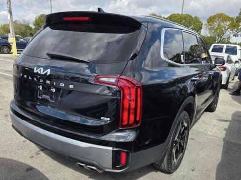 Used 2023 Kia Telluride S w/ S Sunroof Package image 3