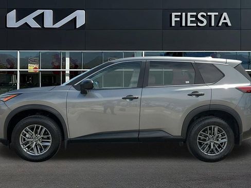 Used 2023 Nissan Rogue S image 4