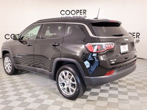 Used 2024 Jeep Compass Latitude image 22
