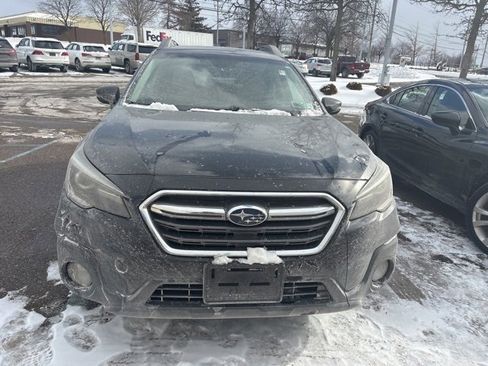 Used 2019 Subaru Outback 3.6R Limited image 2
