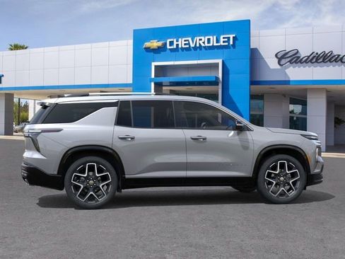 New 2026 Chevrolet Traverse High Country FWD image 31