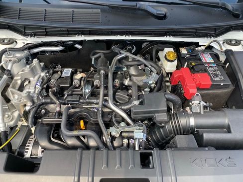 New 2025 Nissan Kicks SR image 31