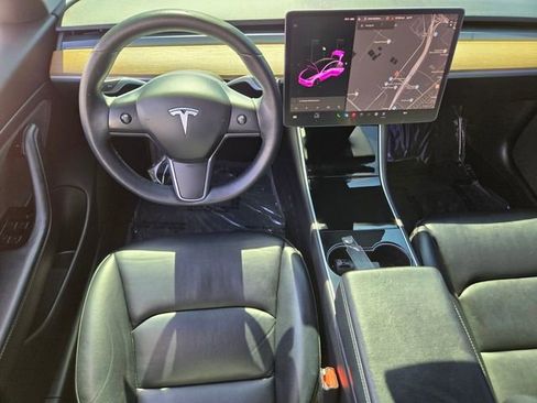 Used 2019 Tesla Model 3 Standard Range Plus image 12
