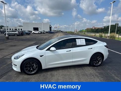 Used 2023 Tesla Model 3 Standard Range RWD image 4